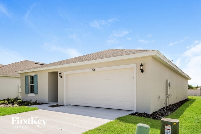 Building Photo - 706 Yeager Ct