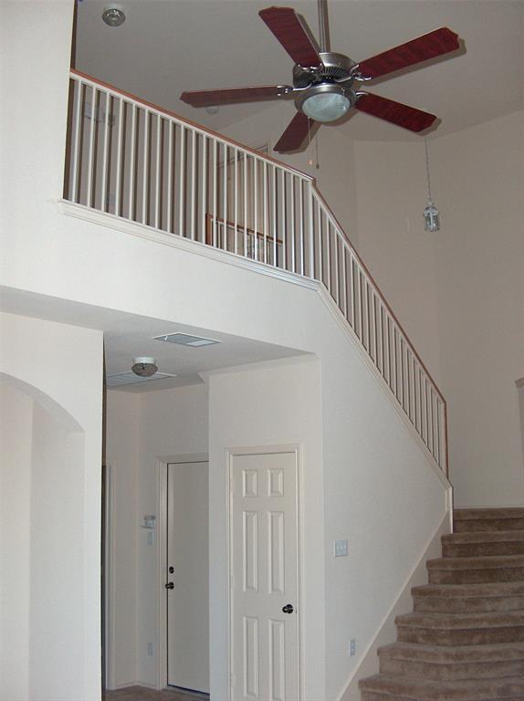 Foto del edificio - 2206 Sweet Clover Dr