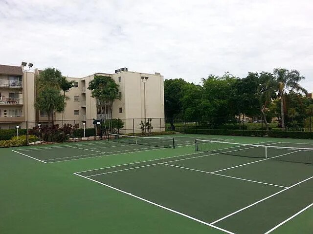 Foto del edificio - 7725 SW 86th St