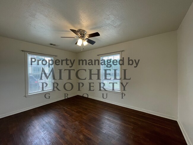 Foto del edificio - Welcome to 4107 Cline! Cute 2 bedroom 1 ba...