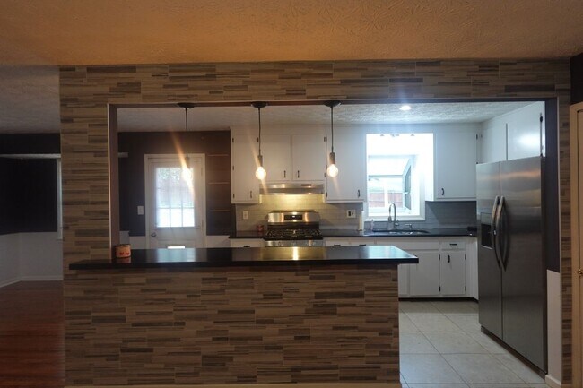 Foto del edificio - 3820 Menloe Way