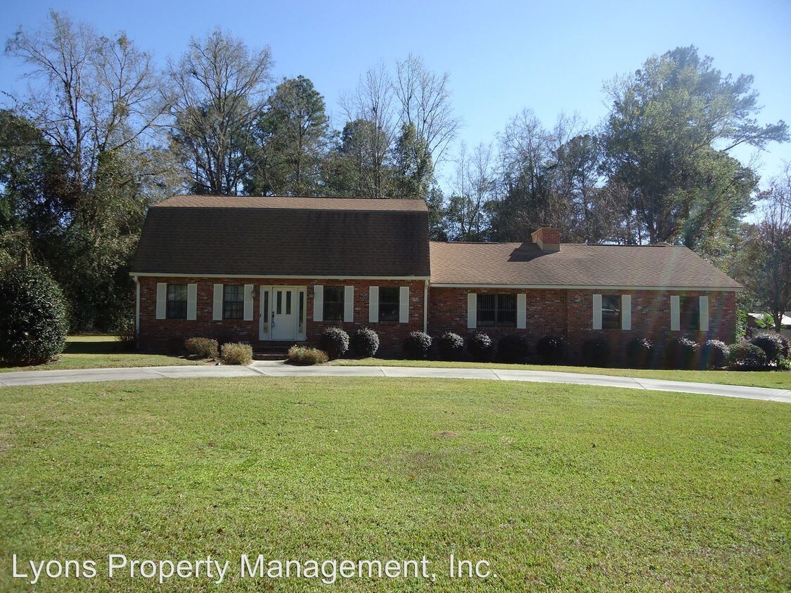Foto principal - 4 br, 3 bath House - 2527 JERRY JONES DR