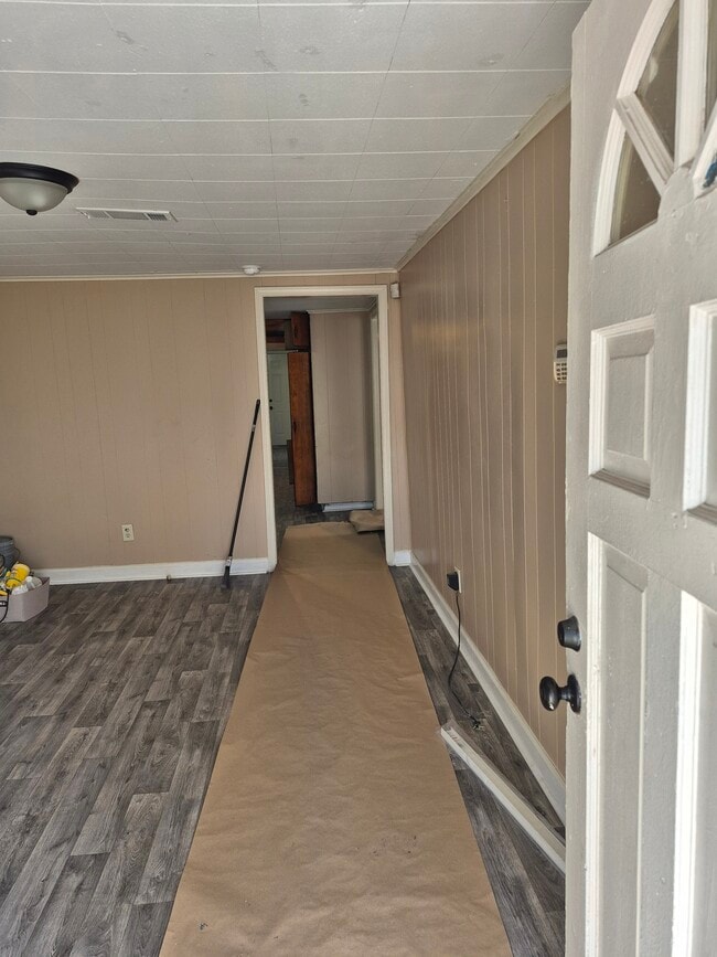 Living Room - 505 Carlton Ave