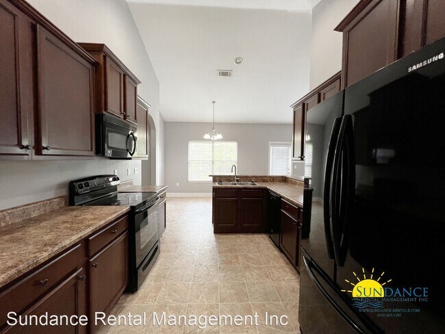Building Photo - 3 br, 2 bath House - 306 Scotch Pine Lane