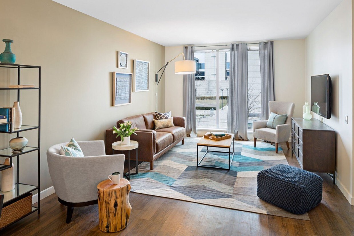 Foto principal - 401 D St
