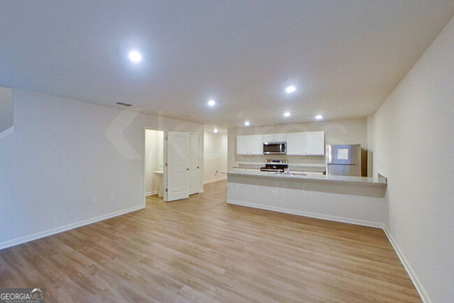 Building Photo - 318 Ironwood Ct