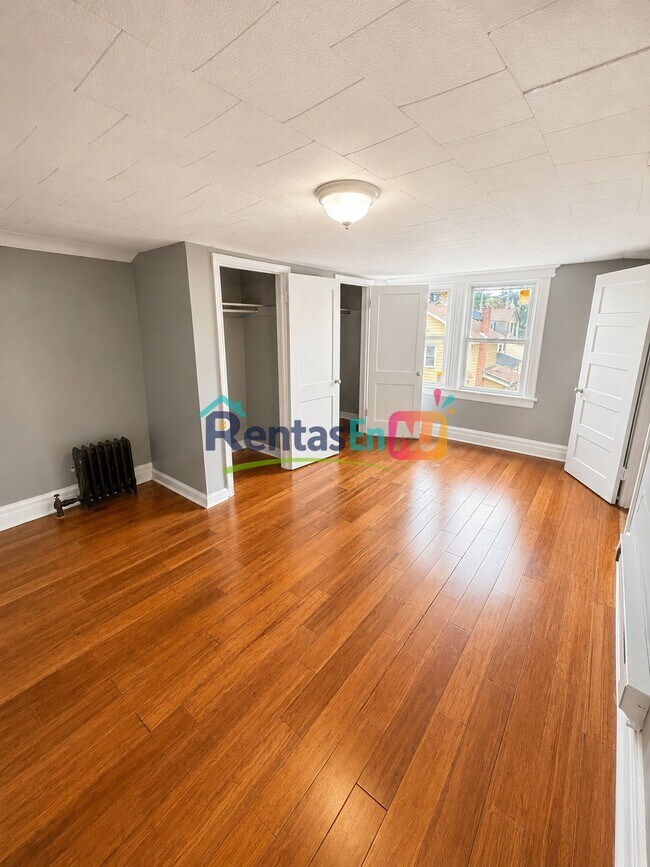 Foto del edificio - 110 Brookside Ave