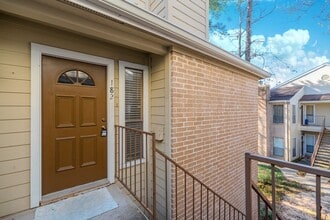Building Photo - 3500 Tangle Brush Dr
