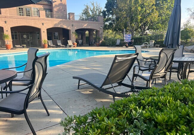 Building Photo - 17161 Alva Rd