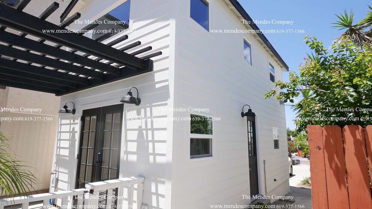 Foto principal - 4627 Texas St