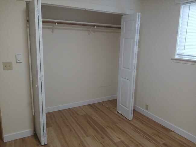 Foto del edificio - 7622 Chinook Ave