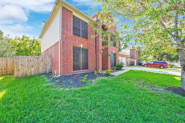 Foto del edificio - 2323 S Beverly Cir