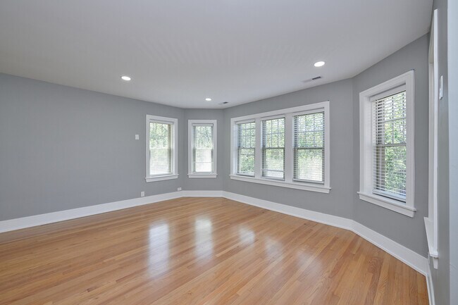 Foto del edificio - 5439 N Campbell Ave