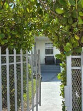 Building Photo - 7515 Dickens Ave