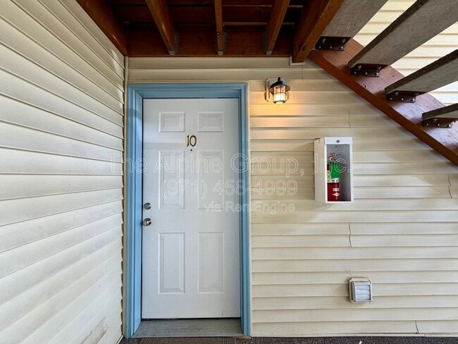 Photo - 13066 SE Powell Blvd Apartment