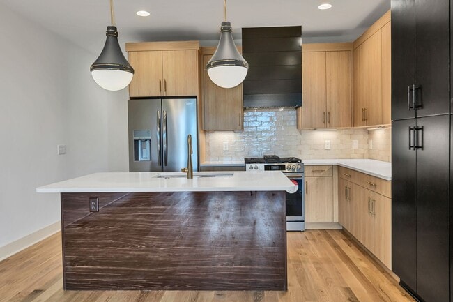 Photo - 660 Vernon Ave House