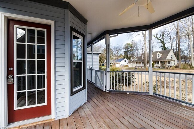 Building Photo - 1108 Crystalwood Cir