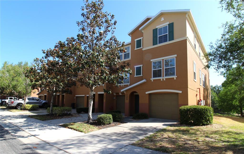 Building Photo - 7373 Black Walnut Way