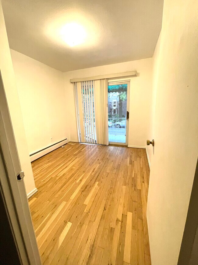 Front office space with balcony - 2254 78th St