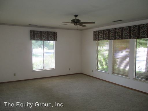 Building Photo - 2540 S Sowell St