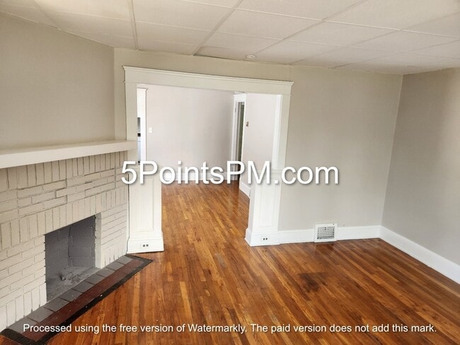 Building Photo - 1853 Colonnade Rd