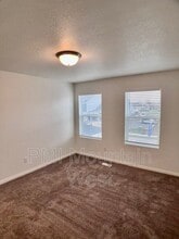 Building Photo - 2013 W 950 N