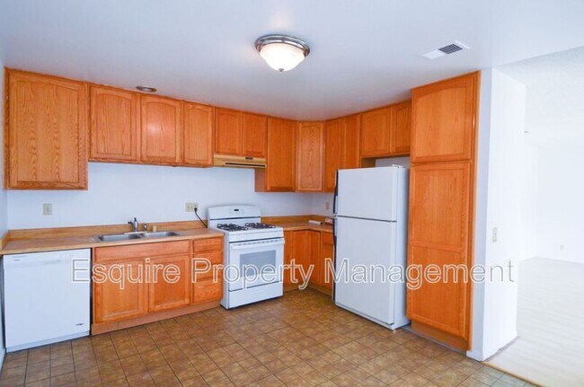 Building Photo - 3731 Ketch Ave