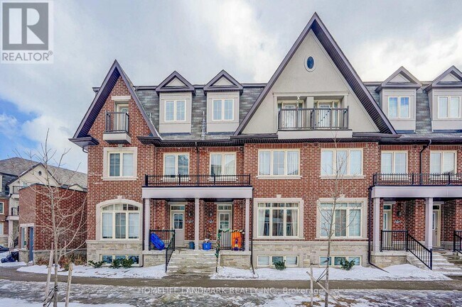 Photo du bâtiment - 8 Eaton Park Ln