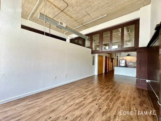 Foto del edificio - 934 Broadway Blvd