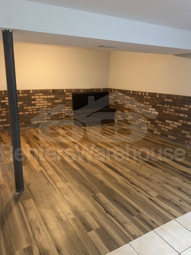 Building Photo - 937 Dumbarton Rd
