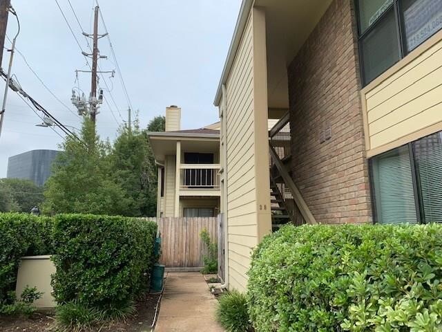 Building Photo - 1881 Bering Dr