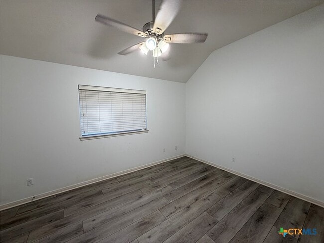 Foto del edificio - 115 Sandstone Ct