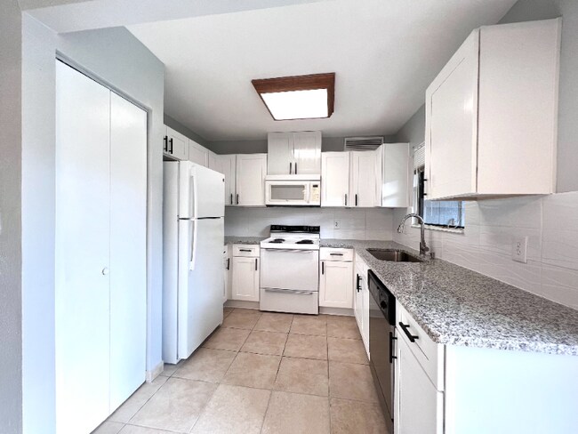 Foto del edificio - 2811 SW Archer Rd