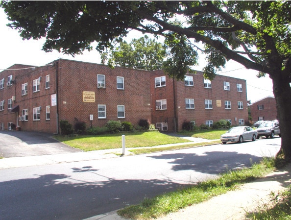 Building Photo - Mayfair Garden Apartments