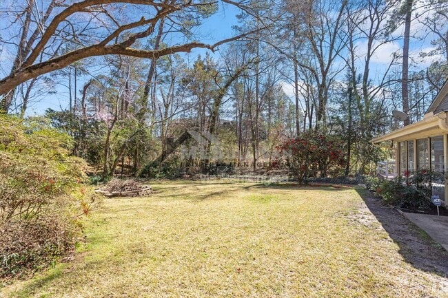 Building Photo - 112 Celeste Cir