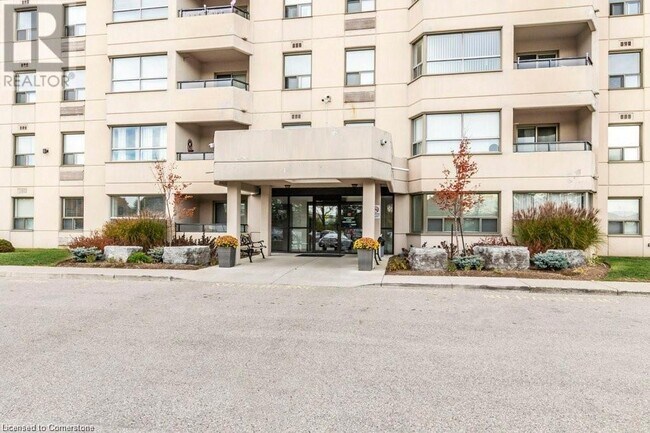 Photo du bâtiment - 200 Jamieson Pkwy