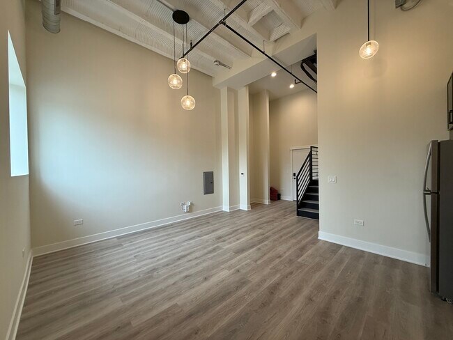 Foto del edificio - 1453 Maple Ave