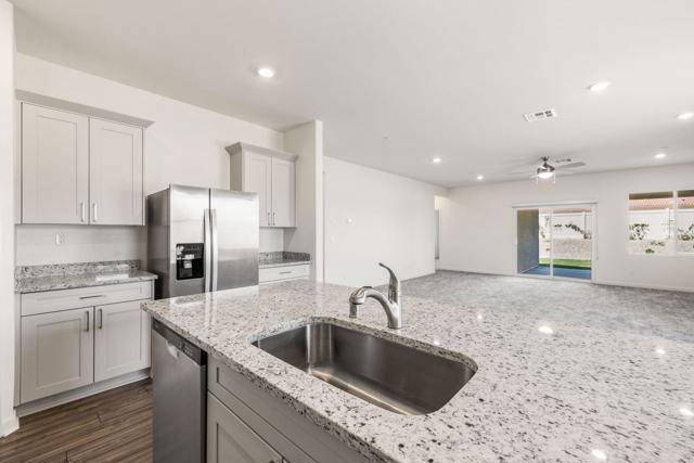 Building Photo - 42299 Palisades Dr