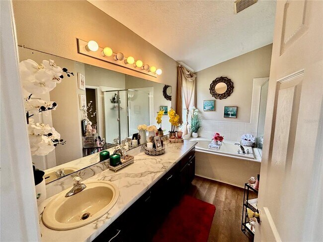 Building Photo - 2146 Blackstone Landing Dr