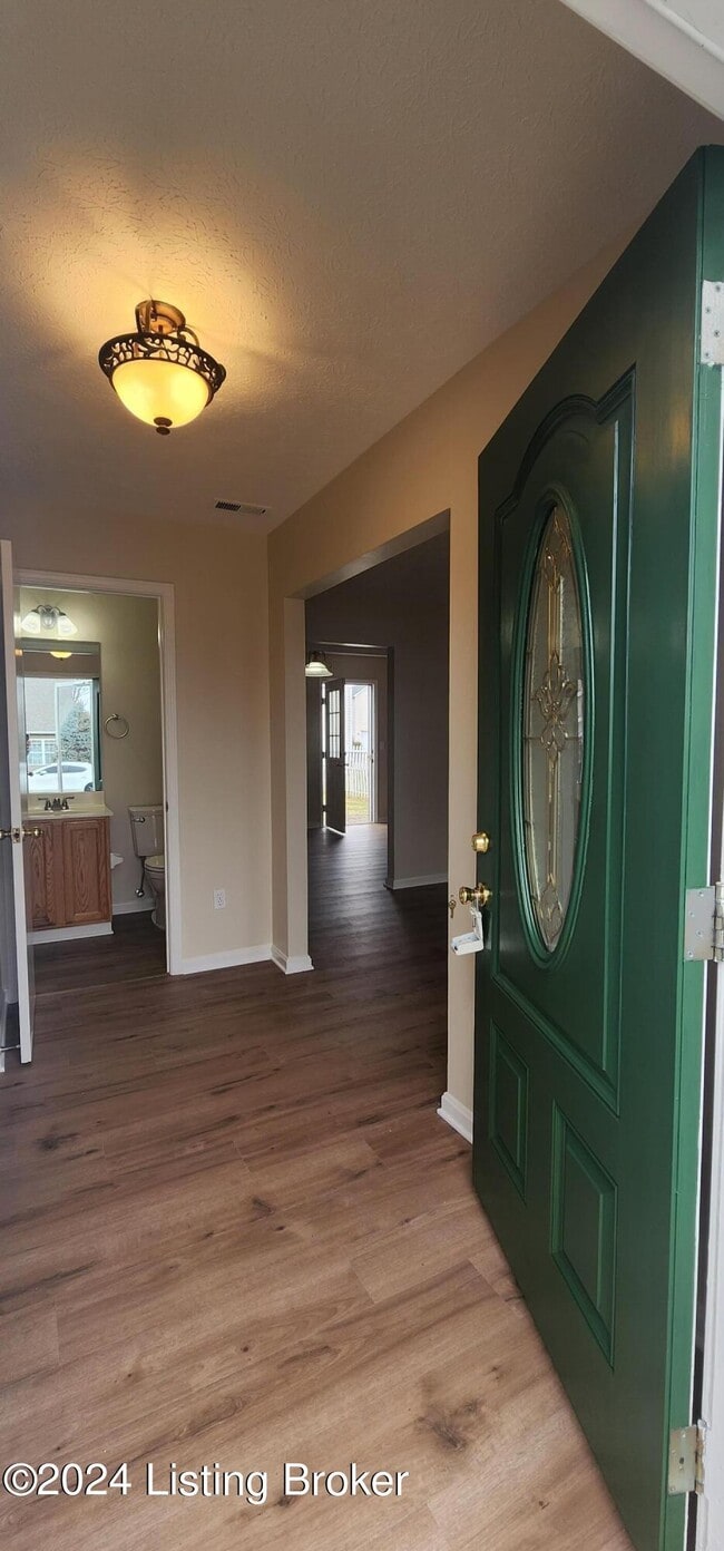 Building Photo - 4112 Mimosa View Dr