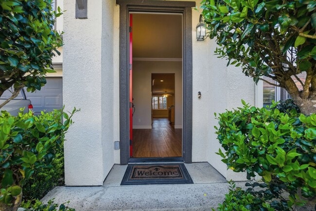 Foto del edificio - 4 Bed 3 Bath Single Family Home in Napa