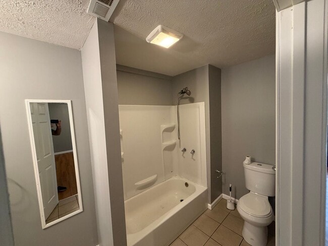 Foto del edificio - 314 W 9th St