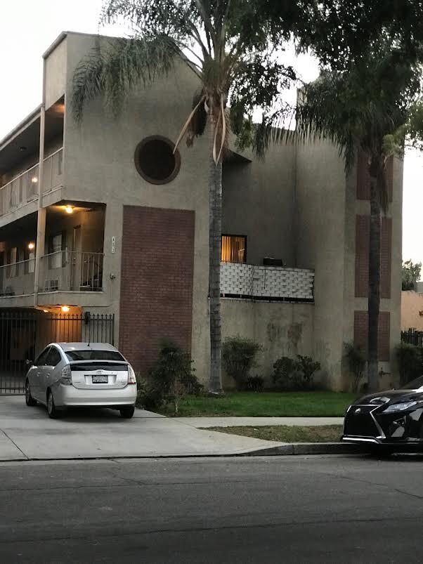 Foto del edificio - 452 W Windsor Rd
