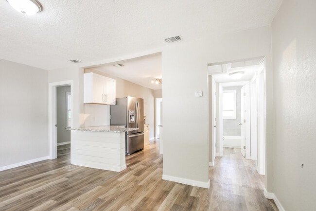 Building Photo - 3257 Liberty Cir