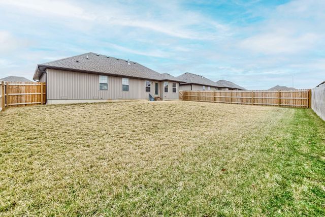 Building Photo - 874 E Ozark Jubilee Dr