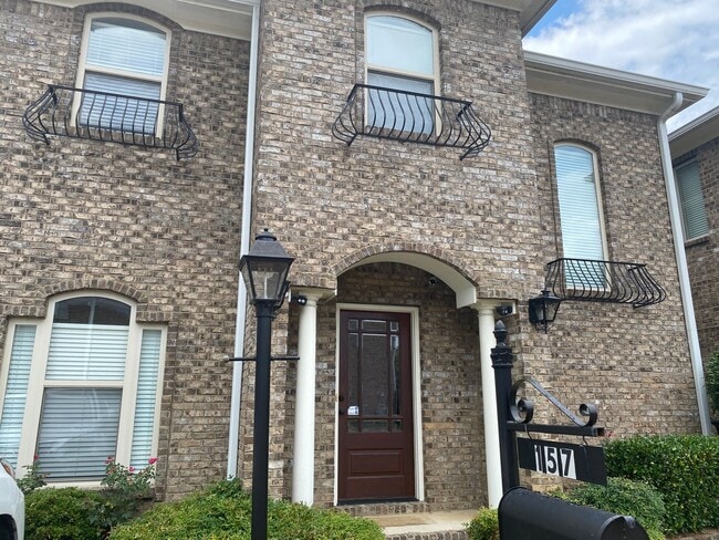 Building Photo - 157 Falls Grove Drive