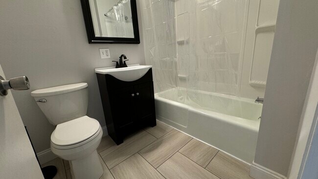 Foto del edificio - 6 Hisgen Ave