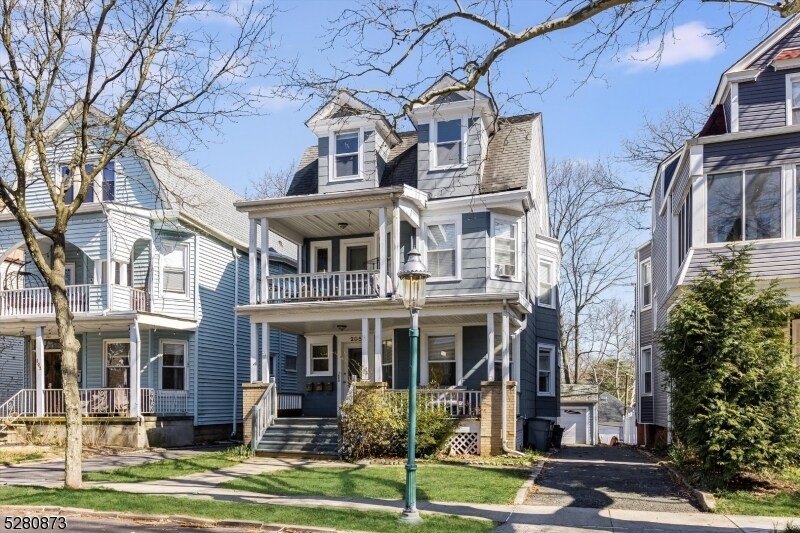 Foto principal - 205 Hillside Ave