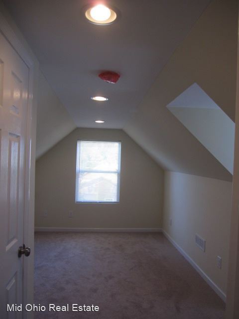 Building Photo - 3 br, 1.5 bath House - 695 S. 18th St.