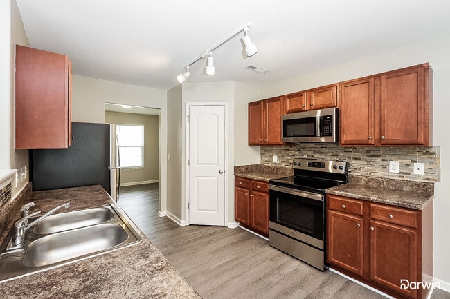 Building Photo - 207 Trimble Dr